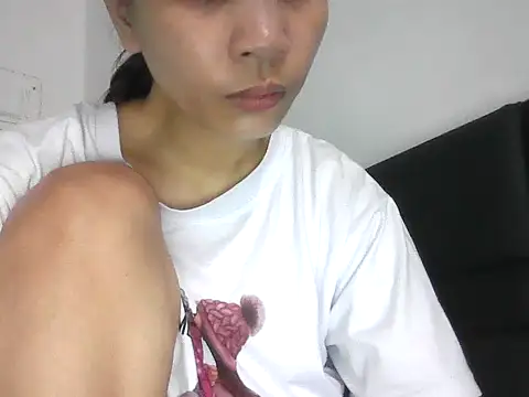 ivyloving4you online show from October 2025 12:33:02 AM