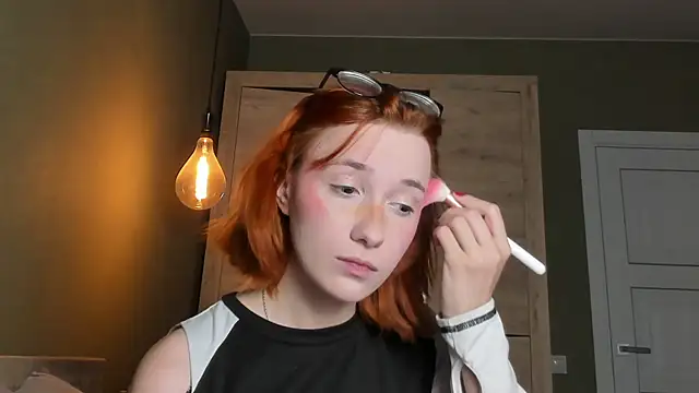 Dark Willlow online show from June 2026 05:16:02 PM