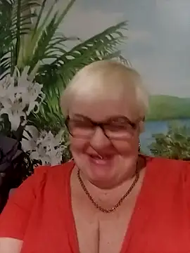 VioletSweet5566 online show from February 2026 01:36:01 PM