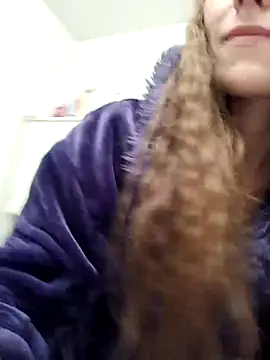 Snapshot of Wonderland97 chatting on December 2025 04:40:01 AM Wonderland97 online show from December 2025 04:40:01 AM