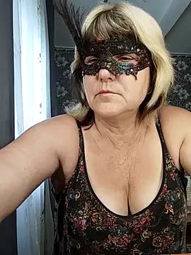 AliceGold5231 online show from May 2026 05:24:01 AM