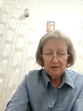 AlikaSwan5821 online show from November 2025 08:00:01 PM