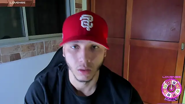 Snapshot of max_valiant1 chatting on December 2025 04:18:02 AM max valiant1 online show from December 2025 04:18:02 AM