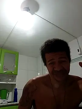 Snapshot of moreno25centimetro chatting on November 2025 10:14:01 AM moreno25centimetro online show from November 2025 10:14:01 AM