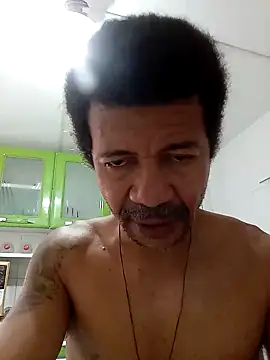 Snapshot of moreno25centimetro chatting on November 2025 05:48:01 PM moreno25centimetro online show from November 2025 05:48:01 PM