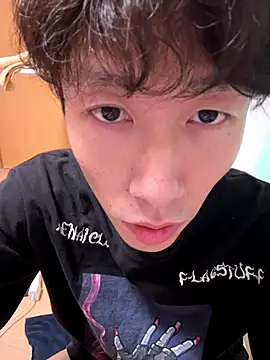 juri20cm online show from October 2025 05:57:02 PM