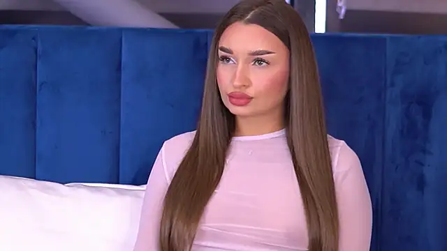 MillaSerene online show from October 2025 06:33:01 AM