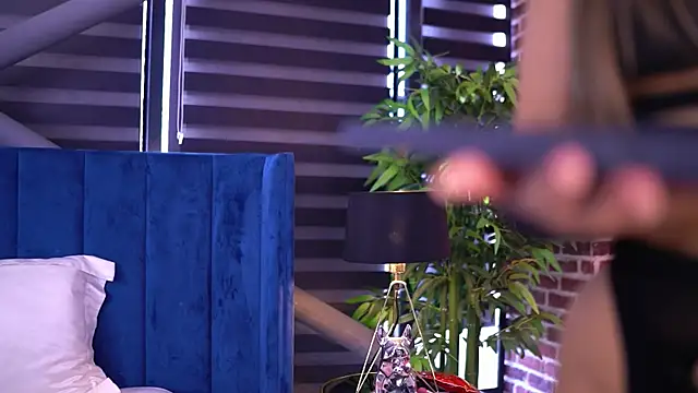 MillaSerene online show from October 2025 06:34:02 AM