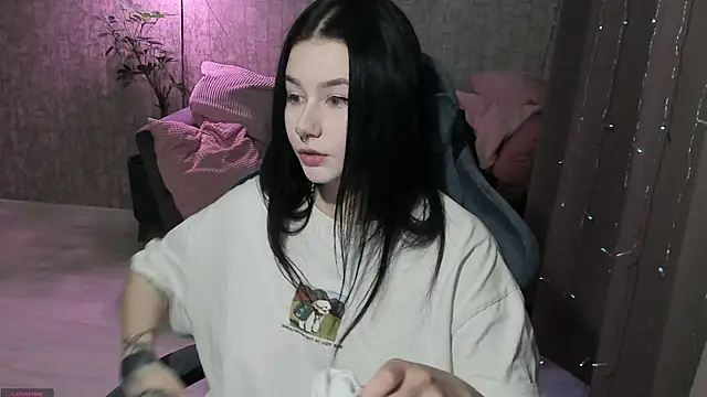 AlinaGreeeen online show from October 2025 03:12:02 AM