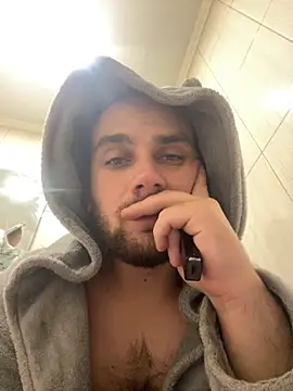 Snapshot of LuckyGirlfriends chatting on November 2025 04:42:01 PM LuckyGirlfriends online show from November 2025 04:42:01 PM