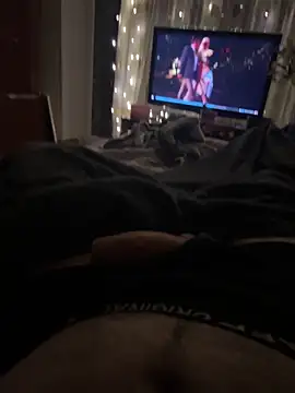 Snapshot of LuckyGirlfriends chatting on November 2025 07:04:01 PM LuckyGirlfriends online show from November 2025 07:04:01 PM