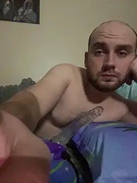 Snapshot of LuckyGirlfriends chatting on January 2026 12:37:01 AM LuckyGirlfriends online show from January 2026 12:37:01 AM