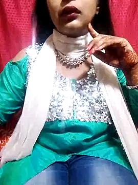 Snapshot of Babe_Doll04 chatting on October 2025 06:35:02 AM Babe Doll04 online show from October 2025 06:35:02 AM