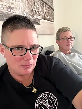 voluptuous-minx online show from December 2025 12:43:01 PM