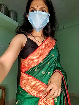 Shivani2002 online show from February 2026 04:59:01 PM