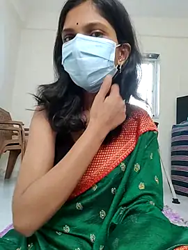 Shivani2002 online show from April 2026 04:46:01 AM