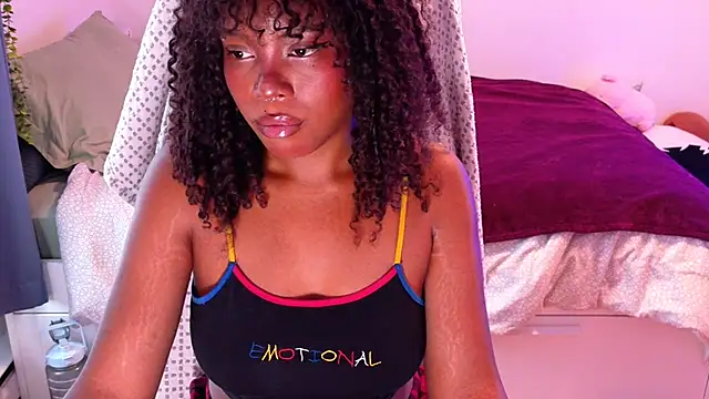 SparklingSoleil online show from April 2026 02:03:02 PM