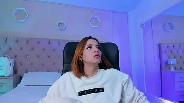 Snapshot of MadisonSky_ chatting on September 2025 12:40:02 PM MadisonSky online show from September 2025 12:40:02 PM