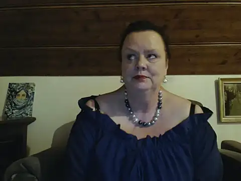 Snapshot of TiffanyMature chatting on April 2026 08:57:02 PM TiffanyMature online show from April 2026 08:57:02 PM