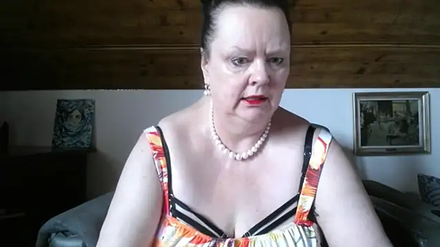 Snapshot of TiffanyMature chatting on May 2026 07:14:01 AM TiffanyMature online show from May 2026 07:14:01 AM