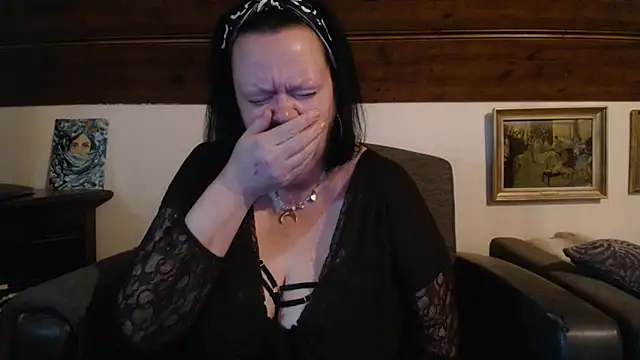 Snapshot of TiffanyMature chatting on May 2026 08:12:02 AM TiffanyMature online show from May 2026 08:12:02 AM