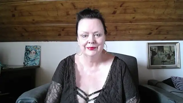 Snapshot of TiffanyMature chatting on June 2026 07:17:01 AM TiffanyMature online show from June 2026 07:17:01 AM