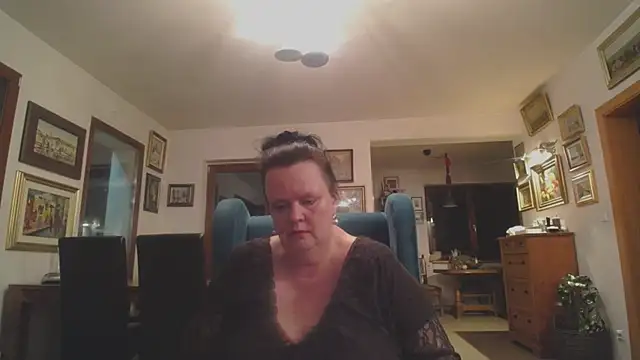 Snapshot of TiffanyMature chatting on June 2026 08:50:02 PM TiffanyMature online show from June 2026 08:50:02 PM