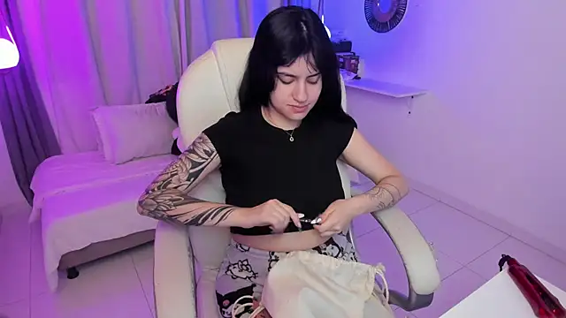 kurito  online show from November 2025 03:12:01 AM