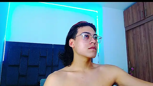 dirty model online show from September 2025 11:42:02 PM