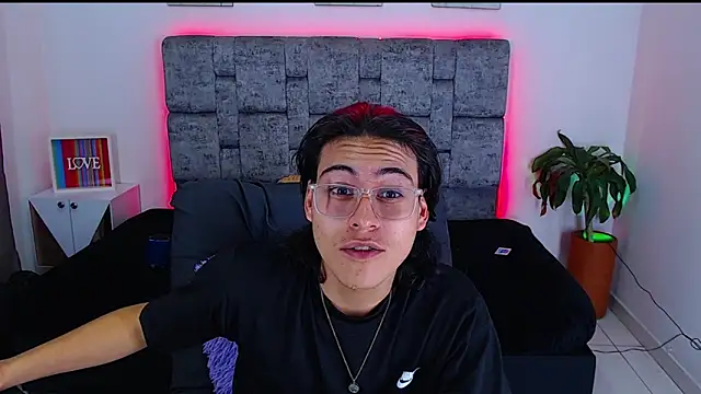 dirty model online show from October 2025 12:52:01 AM