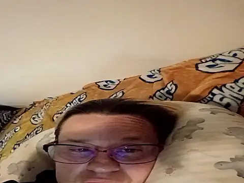 Snapshot of PremiumKitty chatting on October 2025 04:08:02 AM PremiumKitty online show from October 2025 04:08:02 AM