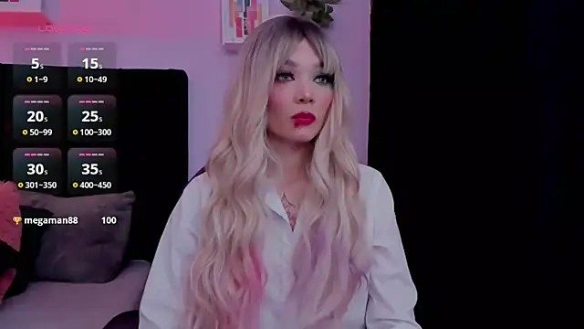 Snapshot of emmabridgerton chatting on October 2025 09:48:02 PM emmabridgerton online show from October 2025 09:48:02 PM