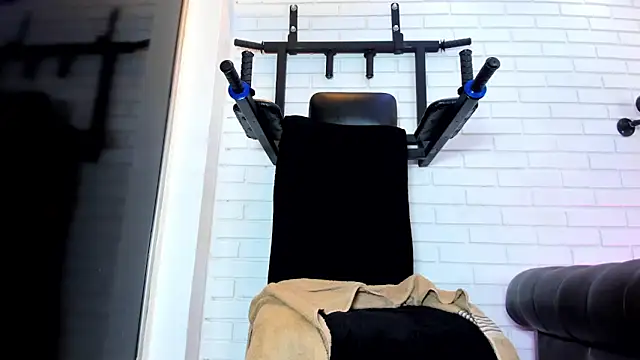 ItaloMoore online show from February 2026 11:33:01 AM