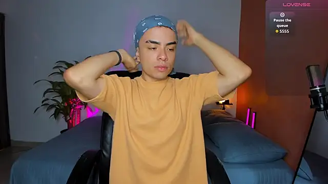 obzidyan online show from September 2025 03:55:01 PM