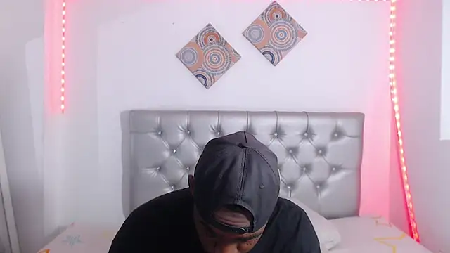 eebony stallion online show from December 2025 07:53:01 PM