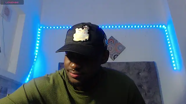 Snapshot of eebony_stallion chatting on June 2026 03:09:02 AM eebony stallion online show from June 2026 03:09:02 AM