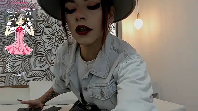 Lilith Zamara online show from December 2025 02:47:01 PM