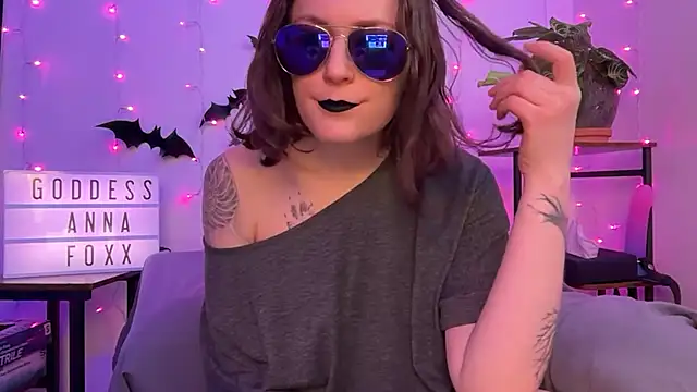 mistressannafoxx online show from December 2025 10:25:02 PM