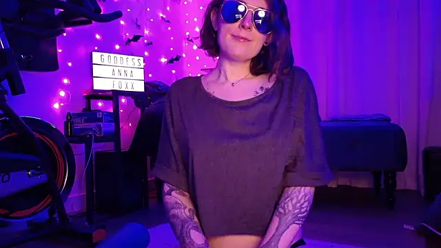 mistressannafoxx online show from February 2026 04:22:01 AM