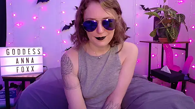 mistressannafoxx online show from February 2026 10:15:02 PM