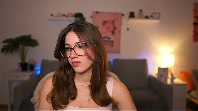 kissie cat online show from March 2026 02:33:02 PM