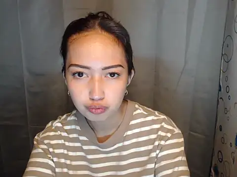 Snapshot of Soft_Angel8 chatting on March 2026 04:12:02 AM Soft Angel8 online show from March 2026 04:12:02 AM