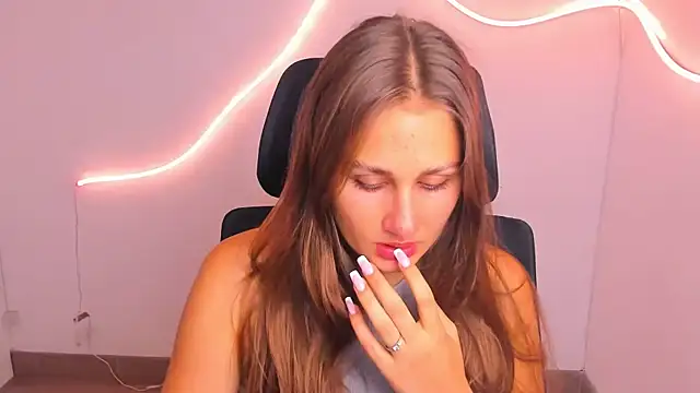 Snapshot of Stefanie_Sweet chatting on September 2025 05:29:01 AM Stefanie Sweet online show from September 2025 05:29:01 AM