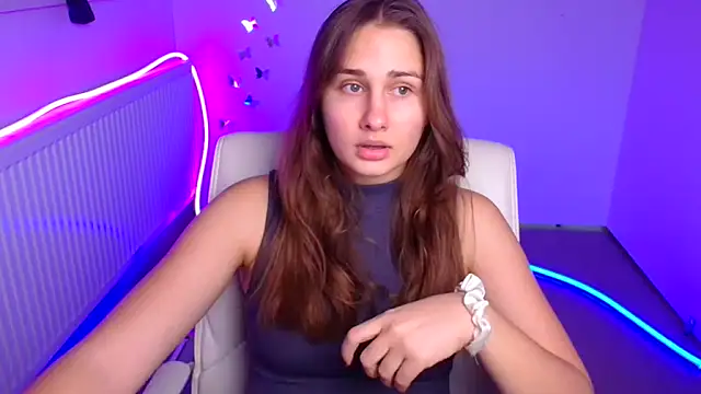 Snapshot of Stefanie_Sweet chatting on October 2025 05:26:02 AM Stefanie Sweet online show from October 2025 05:26:02 AM