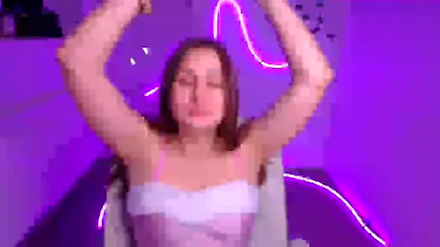 Snapshot of Stefanie_Sweet chatting on November 2025 06:35:01 AM Stefanie Sweet online show from November 2025 06:35:01 AM