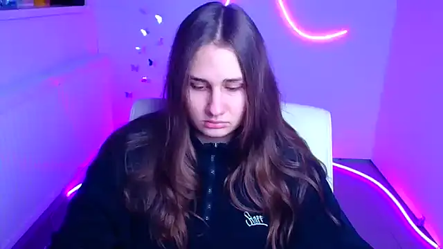 Snapshot of Stefanie_Sweet chatting on December 2025 06:31:02 AM Stefanie Sweet online show from December 2025 06:31:02 AM