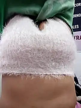 Snapshot of Mia-Glow chatting on January 2026 12:08:02 PM Mia-Glow online show from January 2026 12:08:02 PM