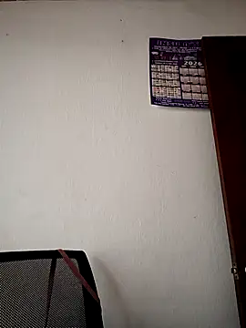 Snapshot of Mia-Glow chatting on February 2026 12:57:02 PM Mia-Glow online show from February 2026 12:57:02 PM