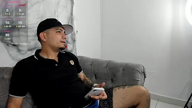 OwenStonne  online show from October 2025 04:13:02 AM