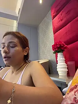 VictoriaFerro online show from July 2026 12:40:02 PM